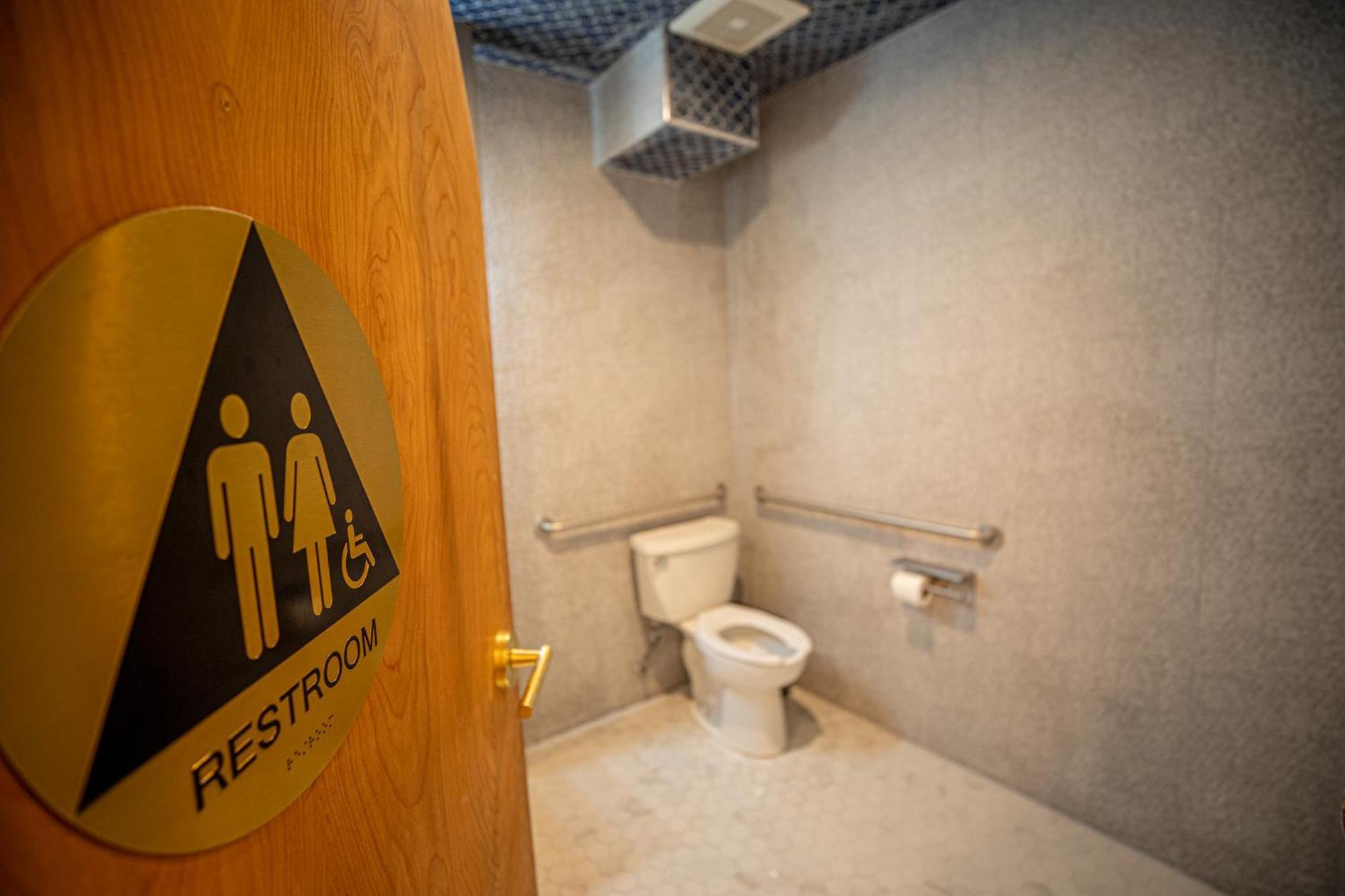 Social Stays - Santa Barbara'S First Hostel On State Street Exteriör bild