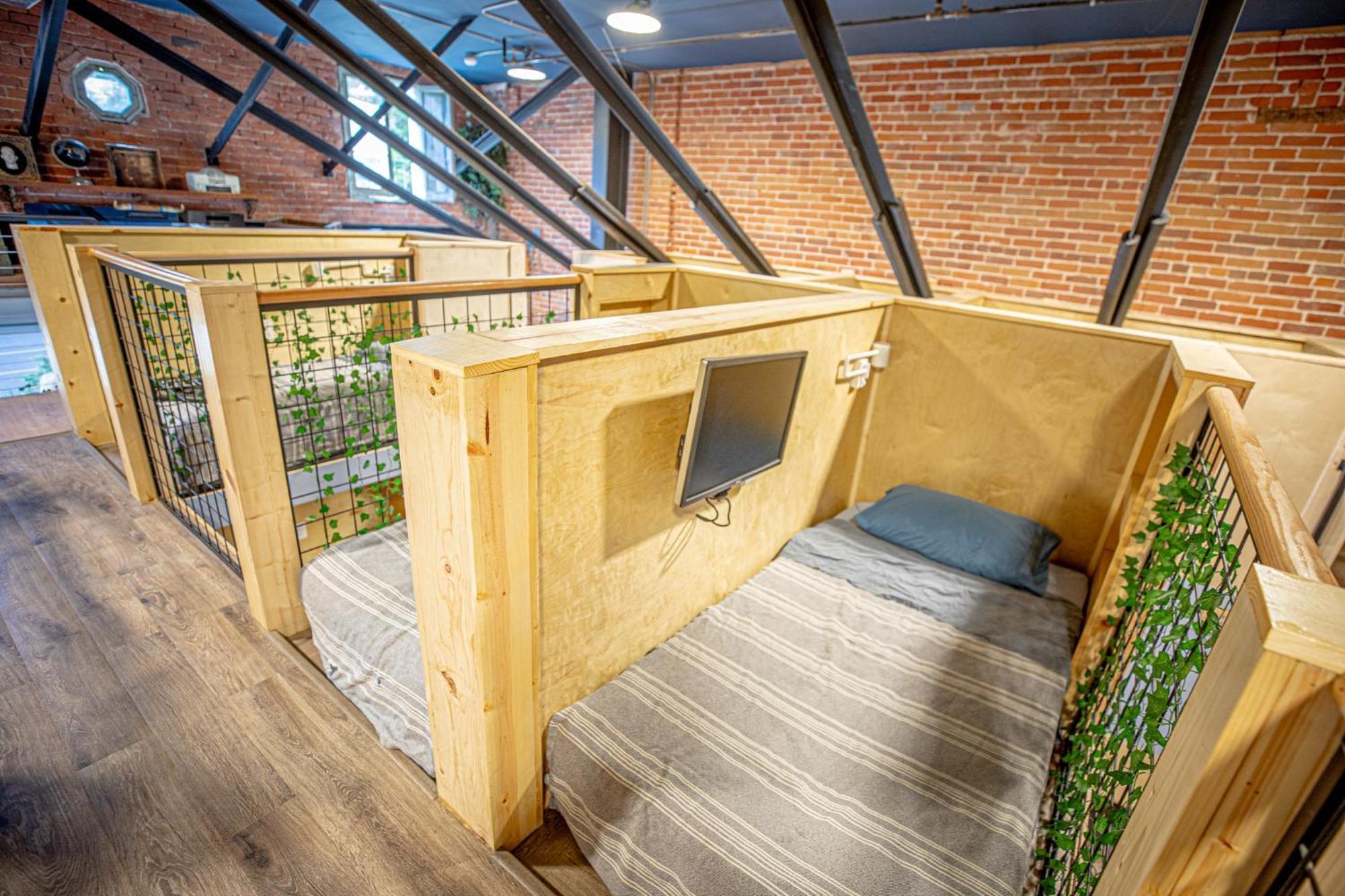 Social Stays - Santa Barbara'S First Hostel On State Street Exteriör bild