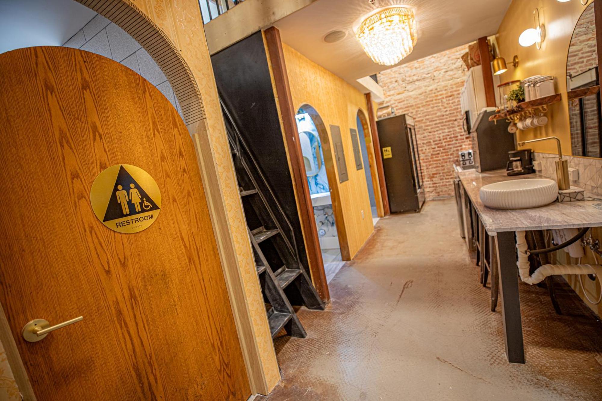 Social Stays - Santa Barbara'S First Hostel On State Street Exteriör bild